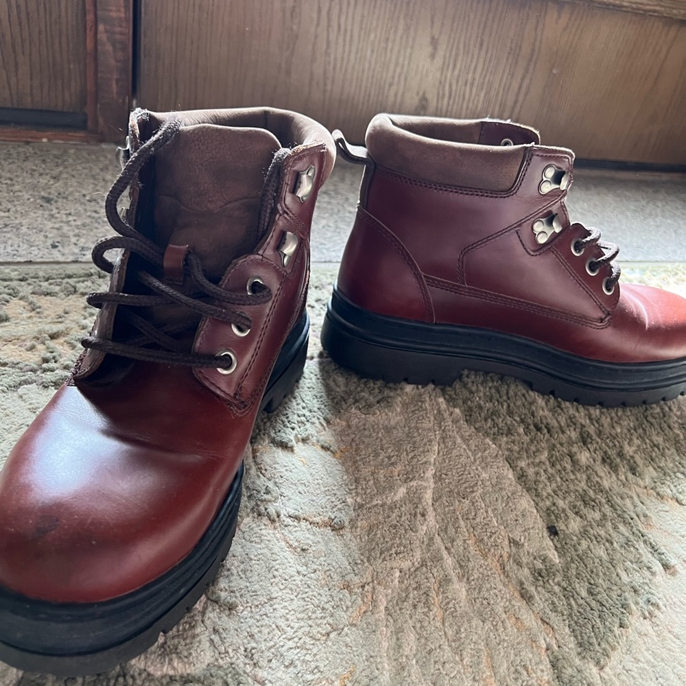 St. John Bay Men’s Brown Leather Boots